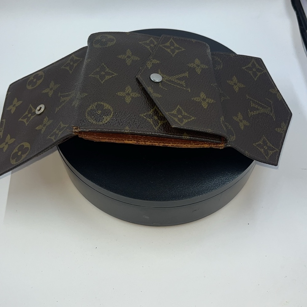 Authentic LV - Picture 15 of 15
